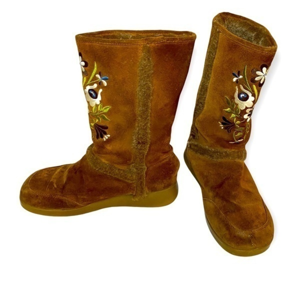 Report Nanuk Floral Embroidered Suede Leather Fur Lined Winter Boots Size 8